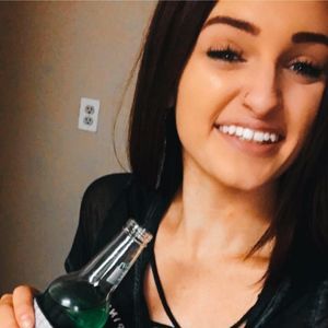 Meet your Posher, Tabitha